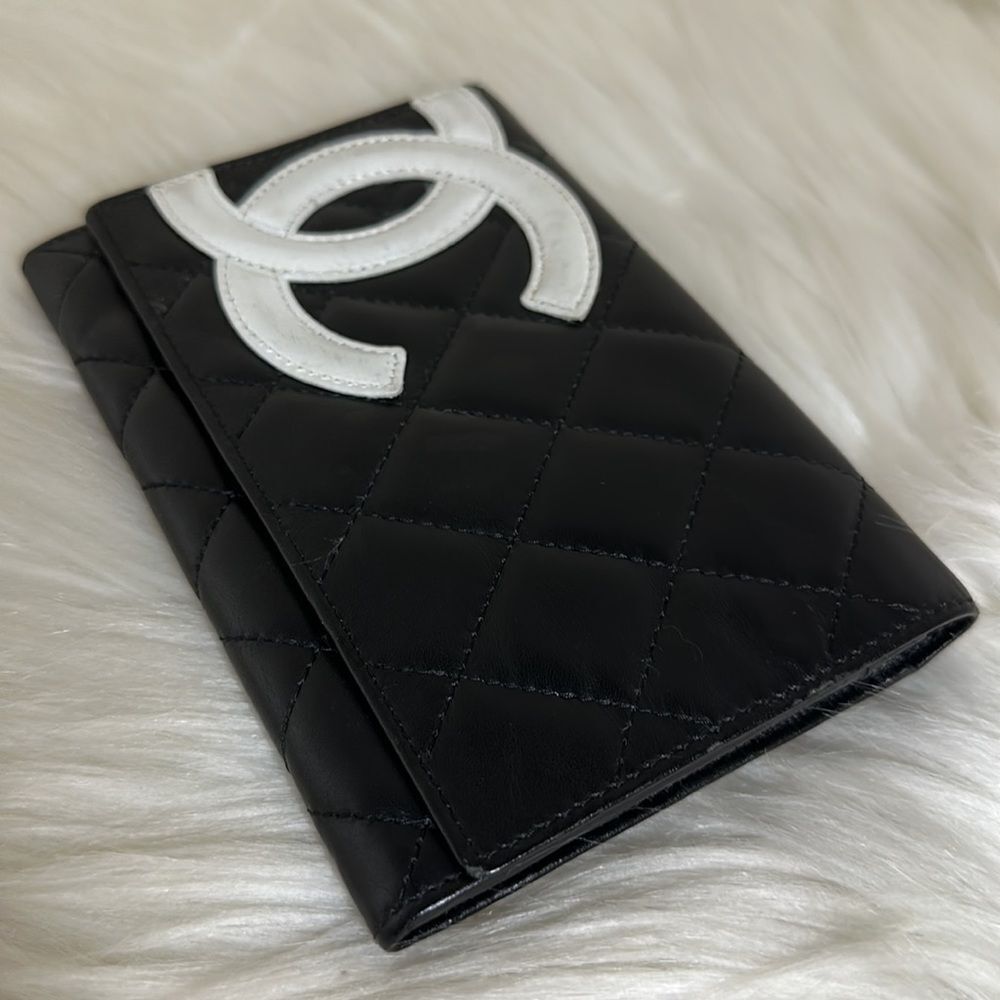 💯Authentic Chanel Cambon Bifokd Wallet🍀 - Picture 5 of 14